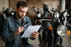 Certificati di revisione e moto usate: come leggerli per evitare brutte sorprese in fase di acquisto